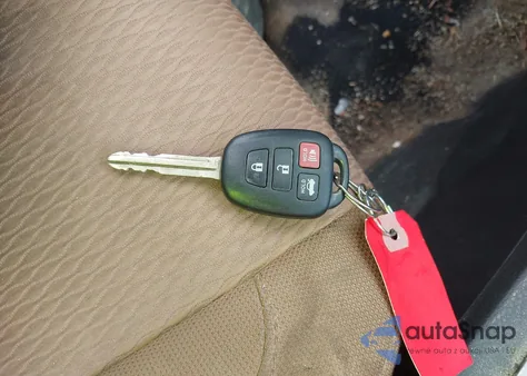 2015 Toyota Corolla Le из США, поврежденный, VIN 2T1BURHE9FC378625